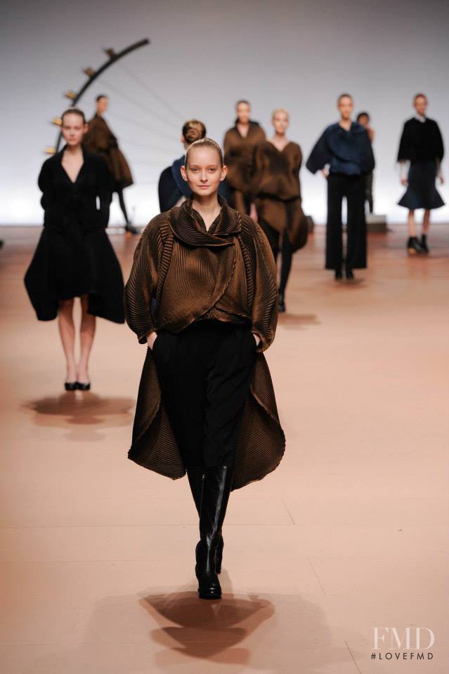 Issey Miyake fashion show for Autumn/Winter 2014