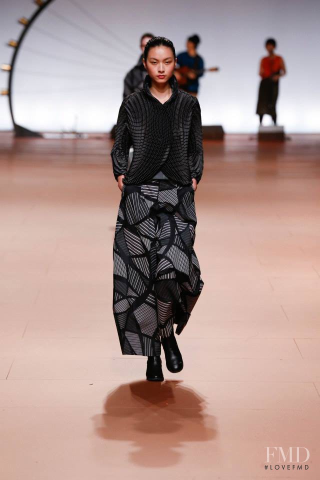 Ling Yue Zhang featured in  the Issey Miyake fashion show for Autumn/Winter 2014