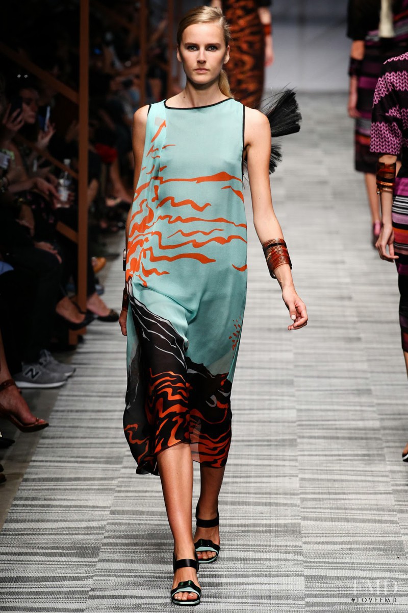 Lisanne de Jong featured in  the Missoni fashion show for Spring/Summer 2014