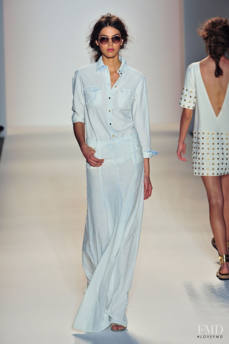 Marilhéa Peillard featured in  the Rachel Zoe fashion show for Spring/Summer 2014