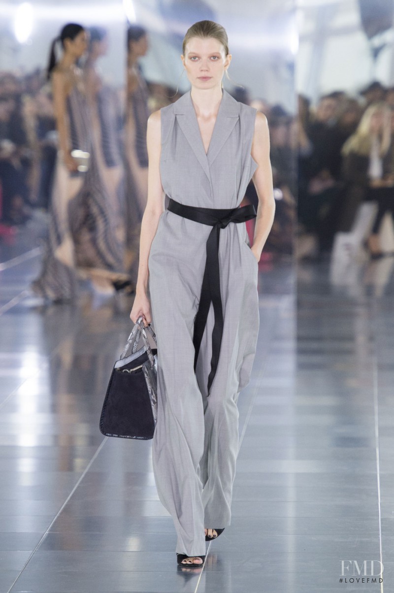 Amanda Wakeley fashion show for Spring/Summer 2016