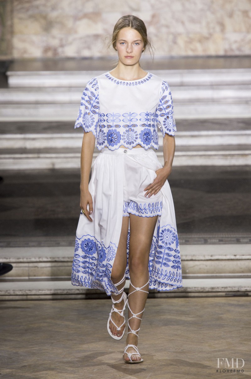 Temperley London fashion show for Spring/Summer 2016