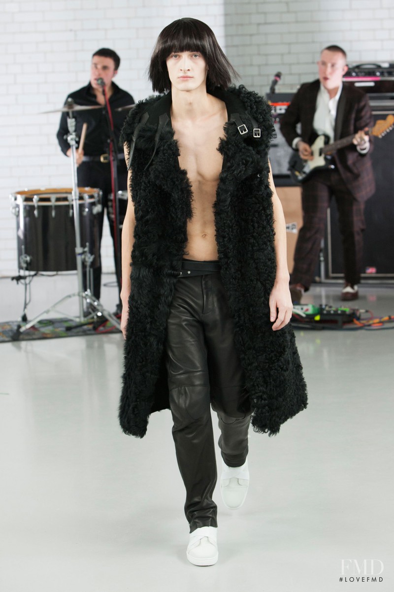 Todd Lynn fashion show for Autumn/Winter 2015