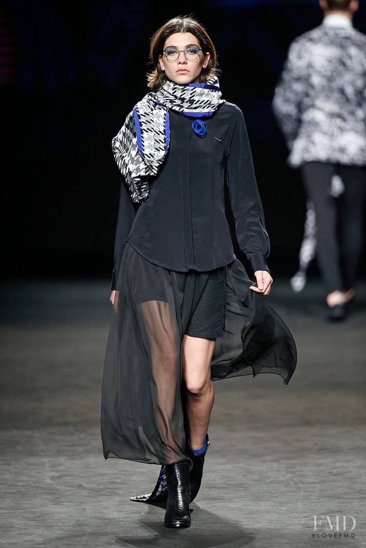 Steffy Argelich featured in  the Edgar Carrascal fashion show for Autumn/Winter 2015