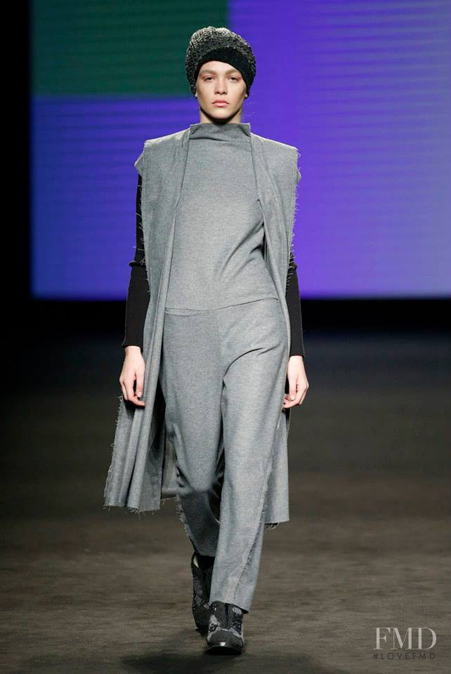 Steffy Argelich featured in  the Miriam Ponsa fashion show for Autumn/Winter 2015