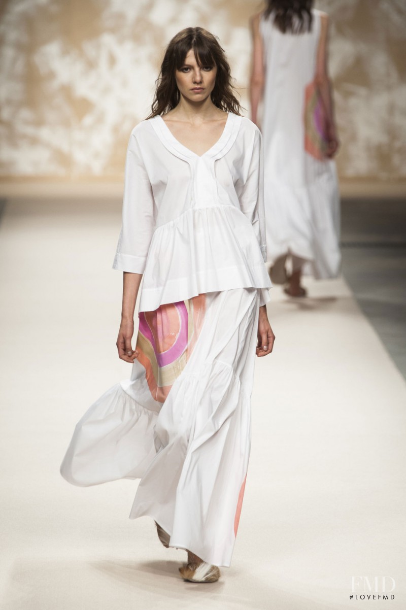 Simonetta Ravizza fashion show for Spring/Summer 2016