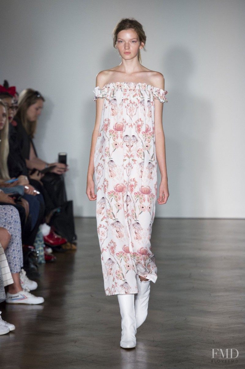 Eva Klimkova featured in  the Mother of Pearl fashion show for Spring/Summer 2016