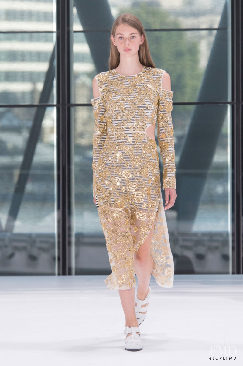 Lauren de Graaf featured in  the Preen by Thornton Bregazzi fashion show for Spring/Summer 2016