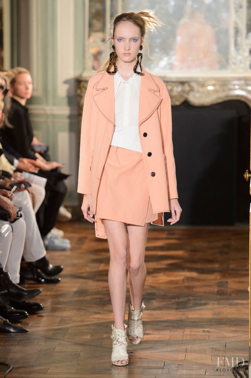 Eva Kaper featured in  the Veronique Leroy fashion show for Spring/Summer 2016