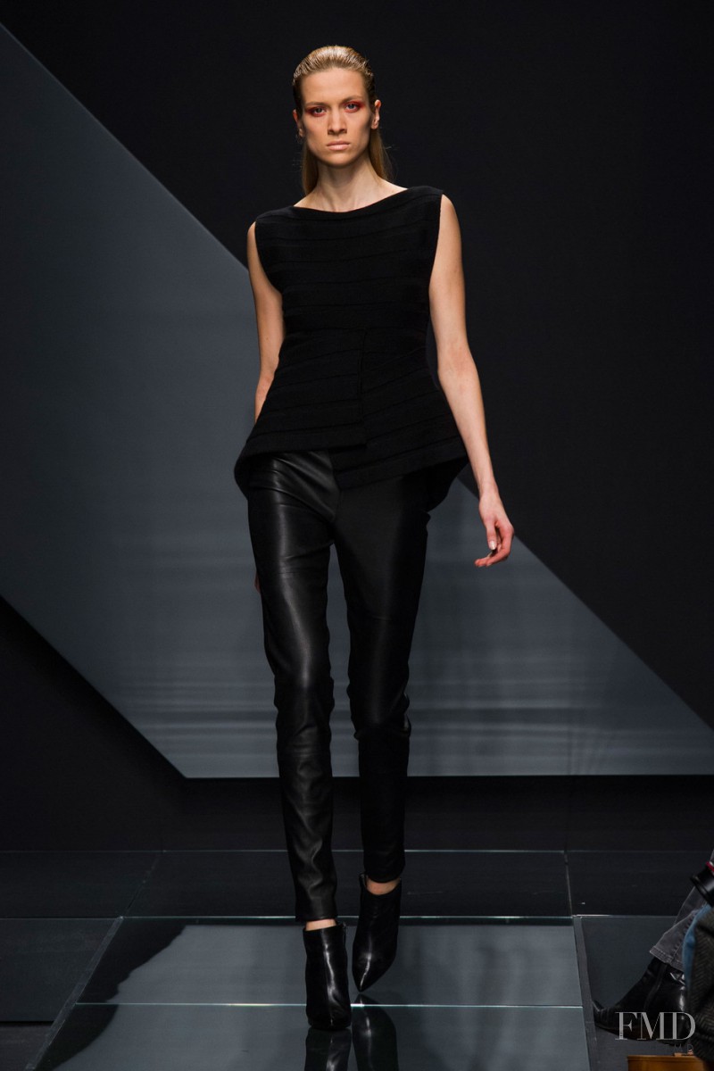 Vaiora Cob Strogonova featured in  the Krizia fashion show for Autumn/Winter 2014