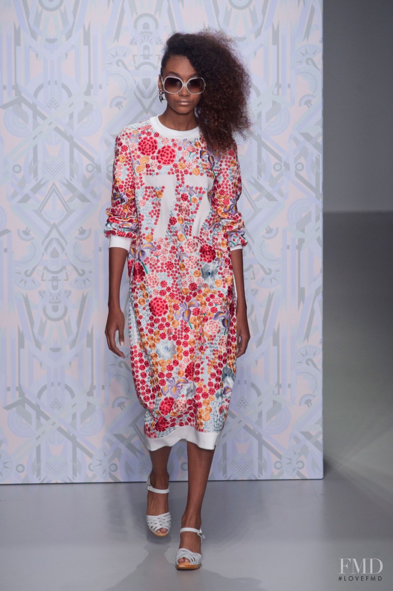 Cheyenne Maya Carty featured in  the Holly Fulton fashion show for Spring/Summer 2014