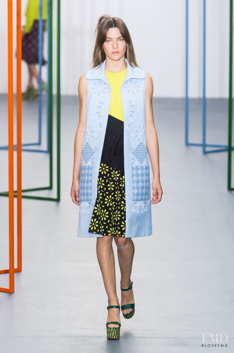 Holly Fulton fashion show for Spring/Summer 2016