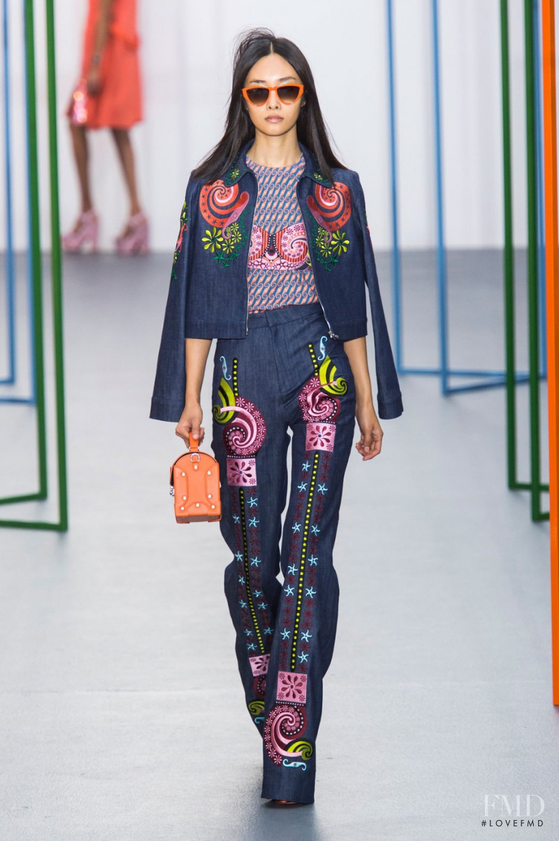 Holly Fulton fashion show for Spring/Summer 2016