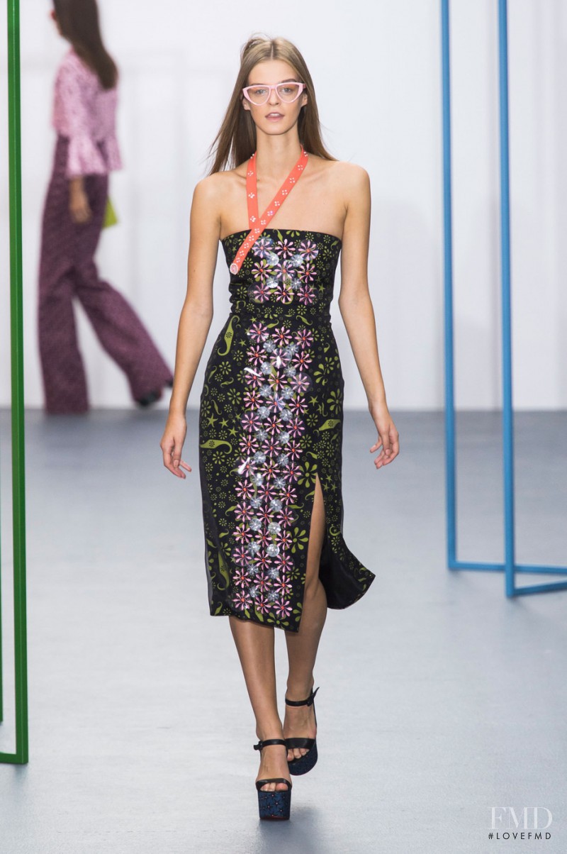 Holly Fulton fashion show for Spring/Summer 2016