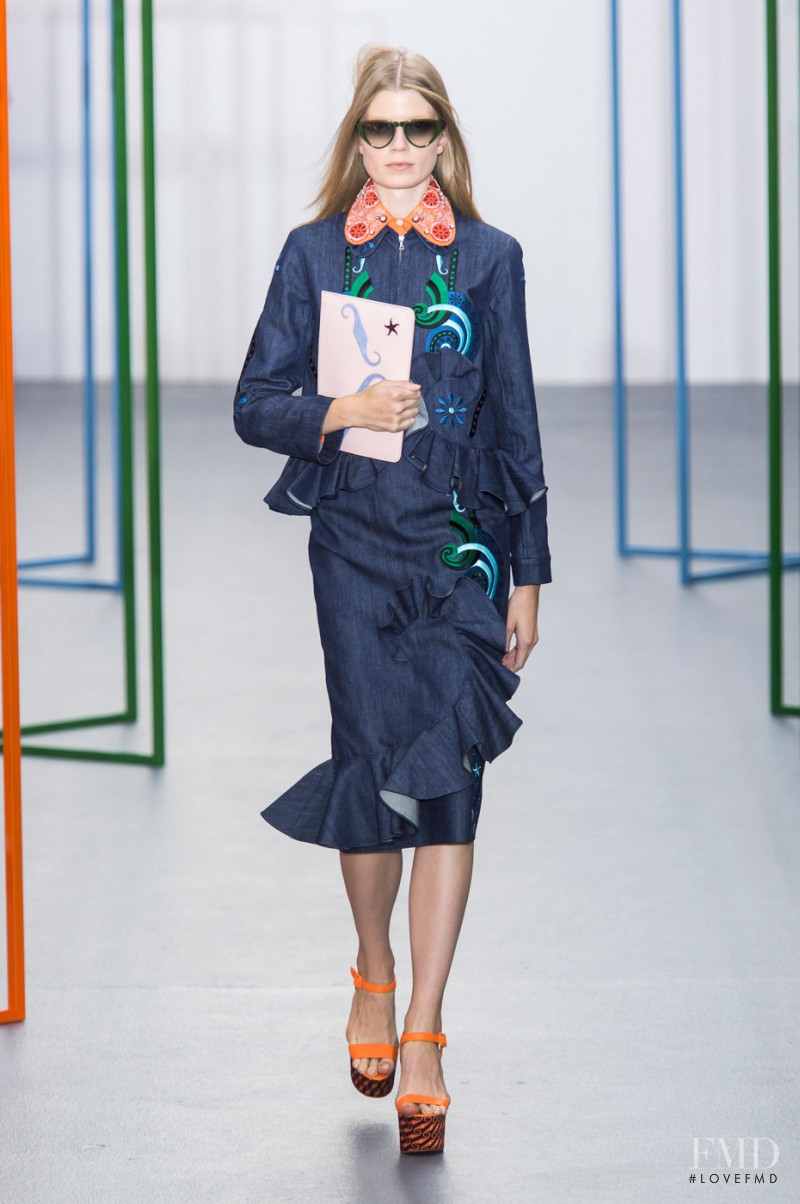 Holly Fulton fashion show for Spring/Summer 2016