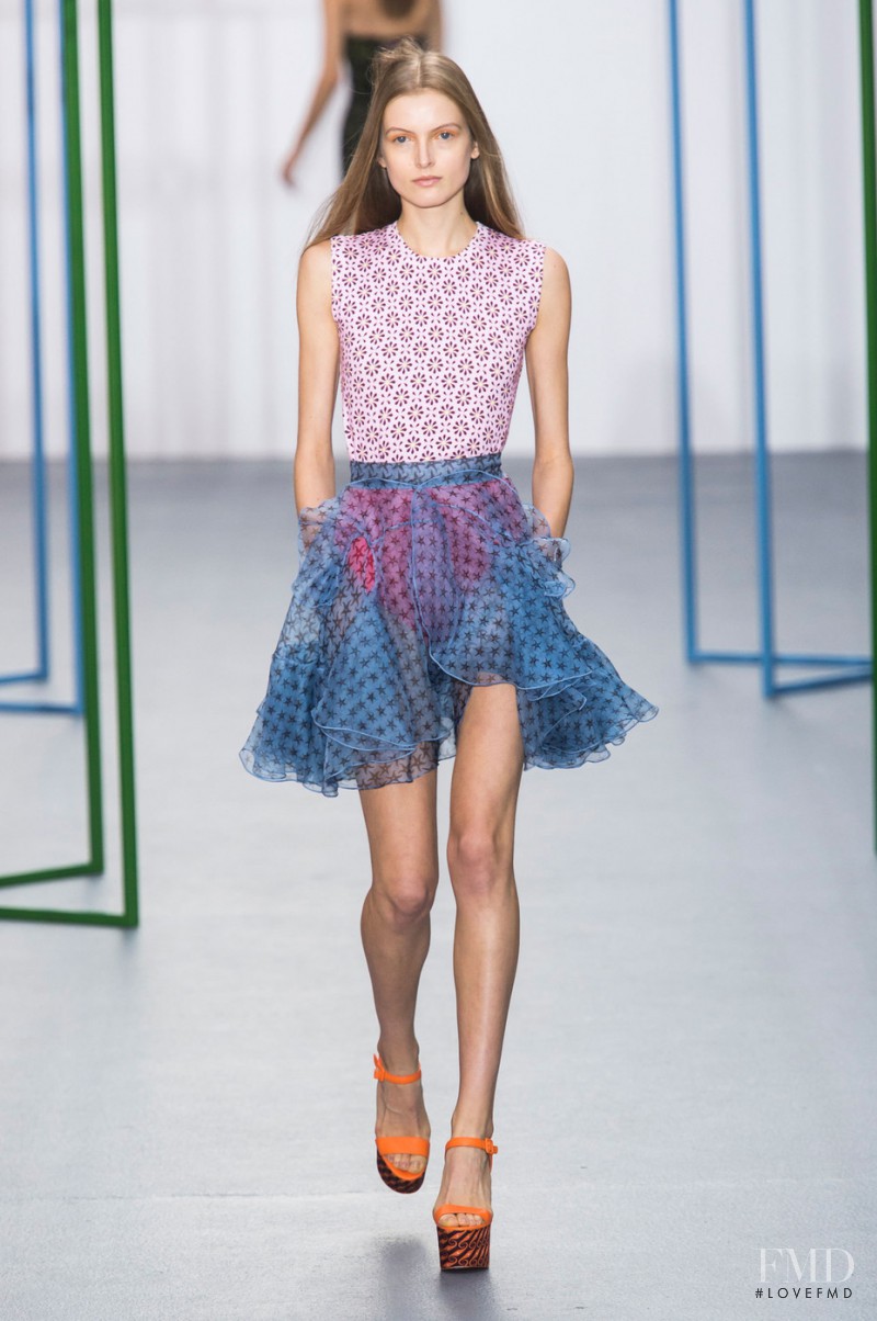 Sophie Kanny featured in  the Holly Fulton fashion show for Spring/Summer 2016