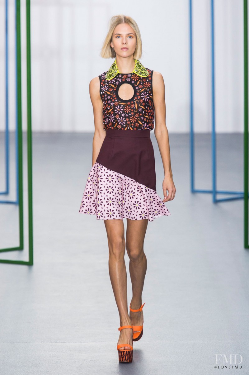 Holly Fulton fashion show for Spring/Summer 2016