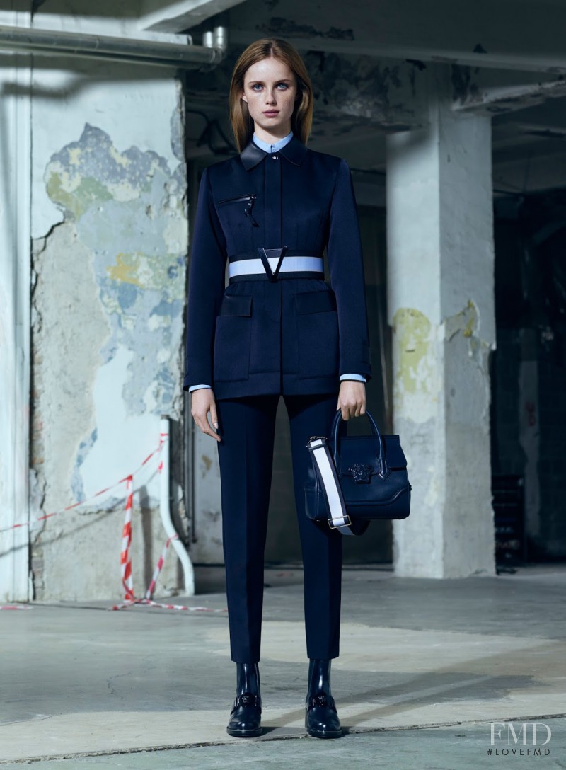 Versace fashion show for Pre-Fall 2016