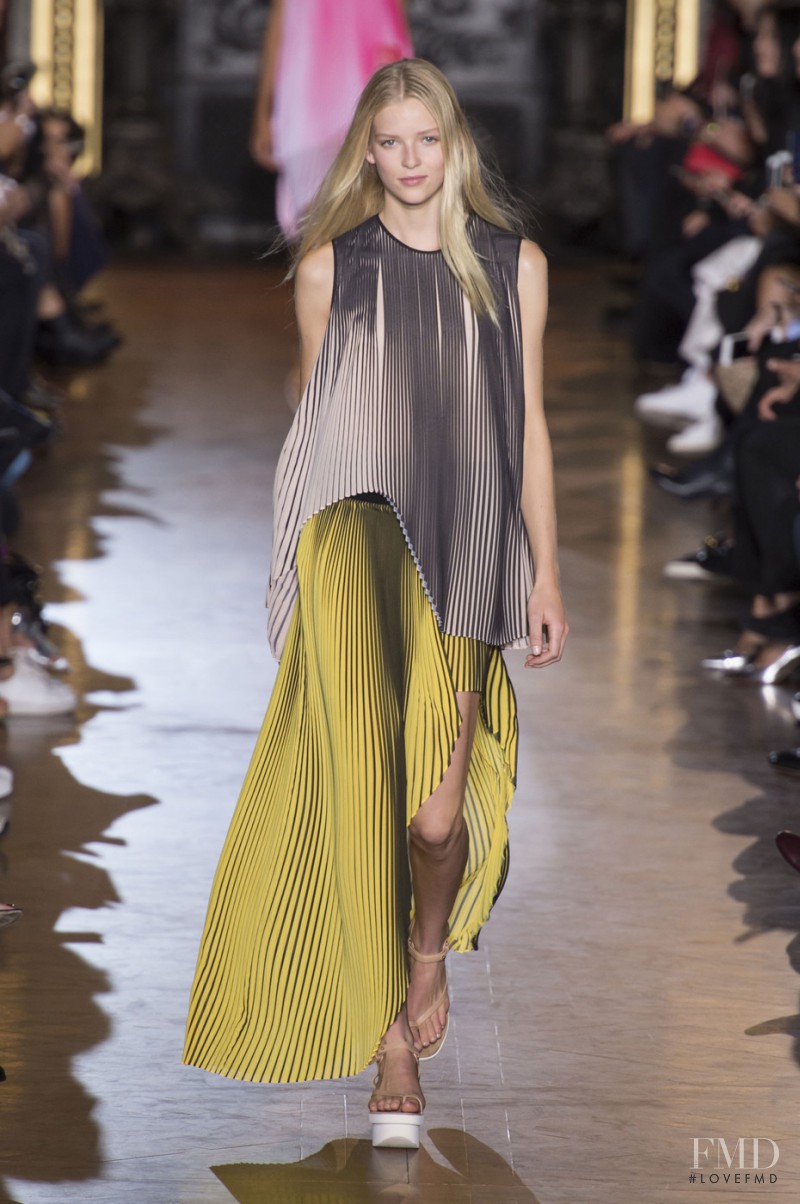 Stella McCartney fashion show for Spring/Summer 2016