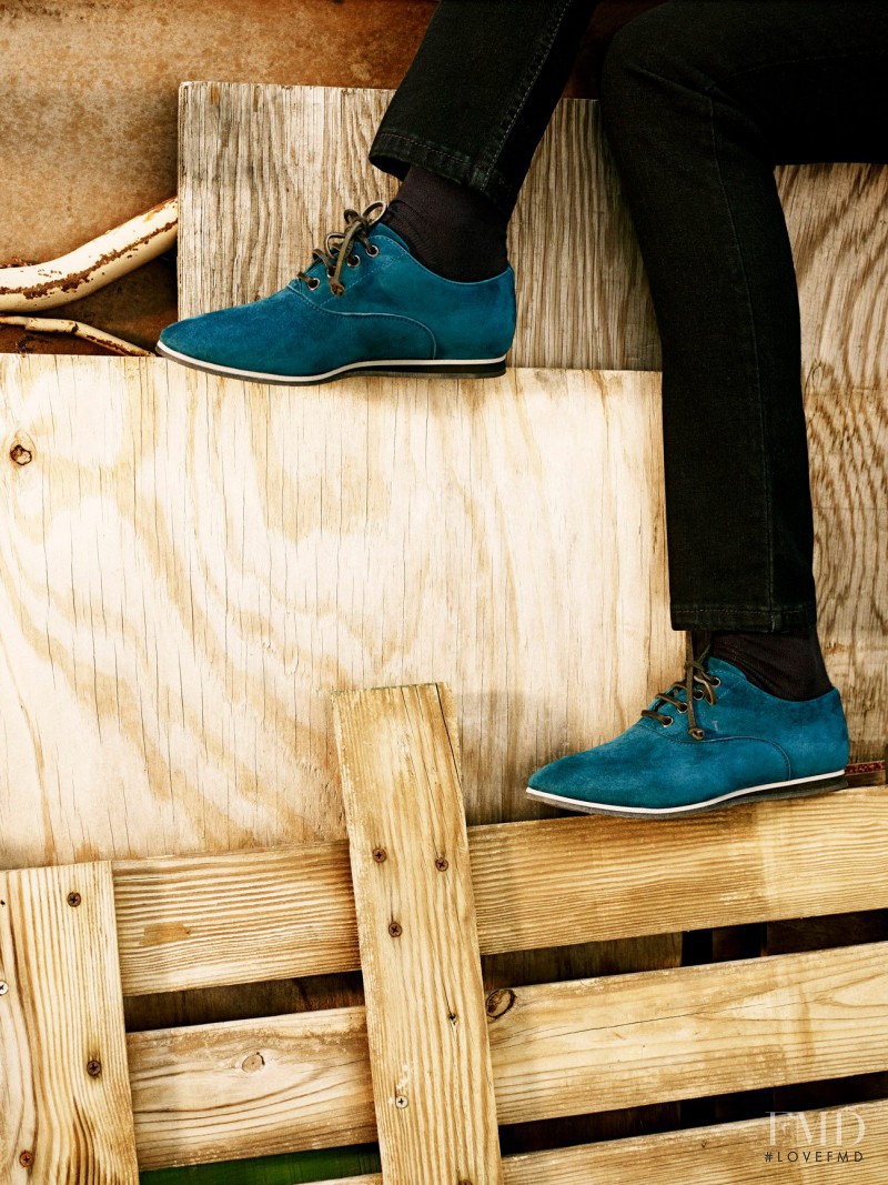 Tod\'s No_Code advertisement for Autumn/Winter 2012