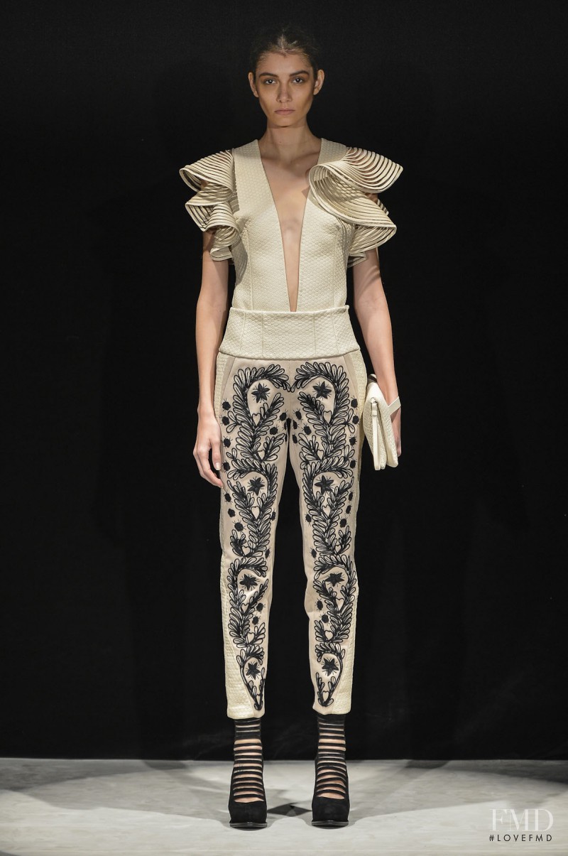 Reinaldo Lourenï¿½o fashion show for Autumn/Winter 2013