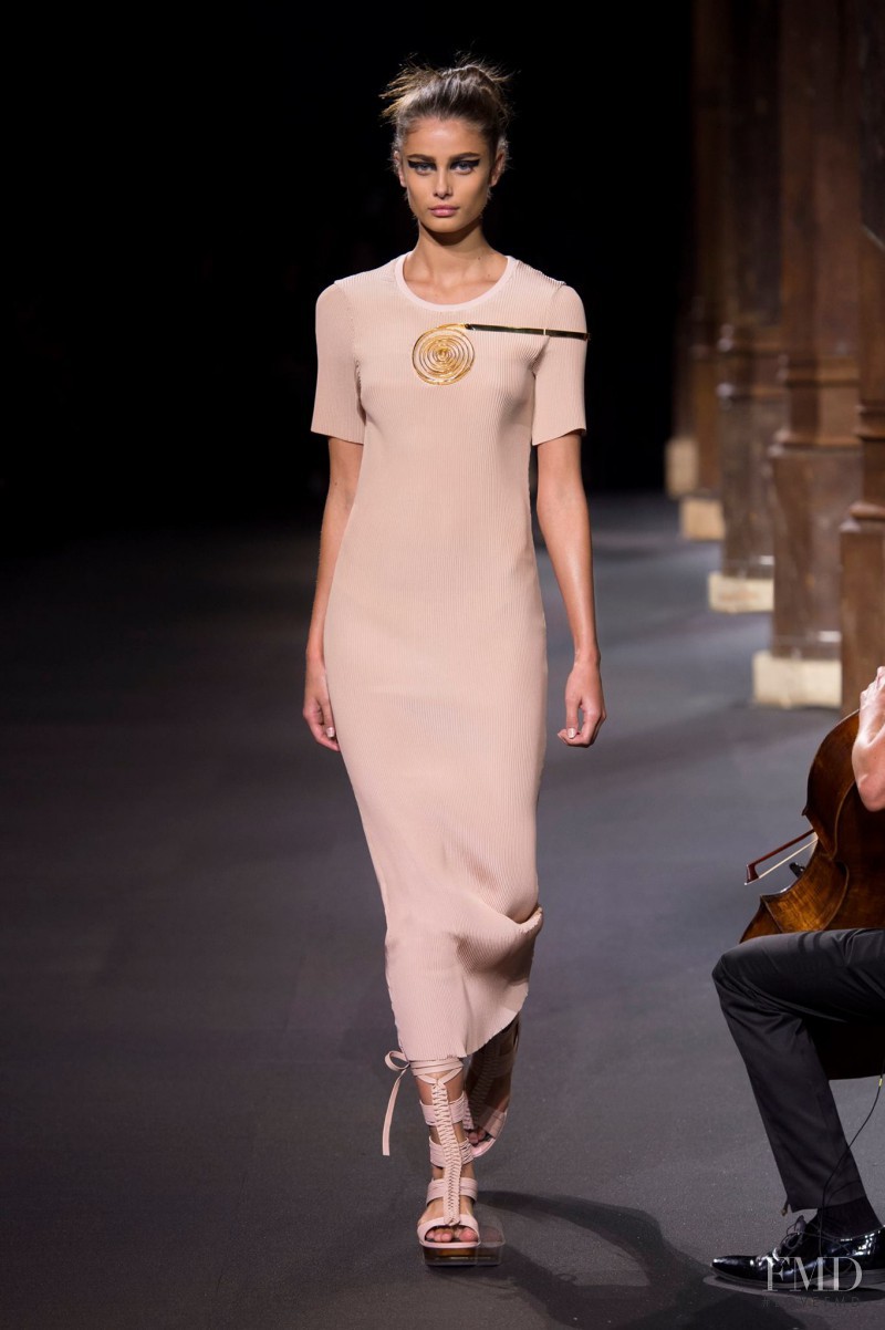 Taylor Hill featured in  the Vionnet fashion show for Spring/Summer 2016