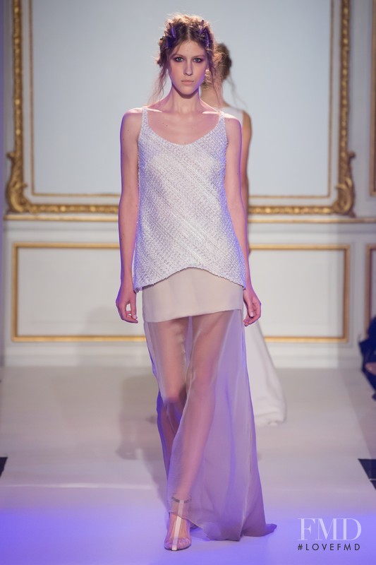 Svetlana Kushnerova fashion show for Spring/Summer 2015