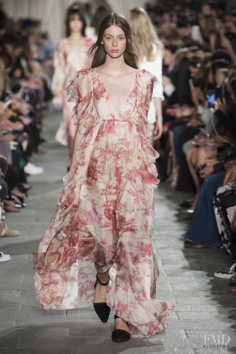 Lauren de Graaf featured in  the Philosophy di Lorenzo Serafini fashion show for Spring/Summer 2016
