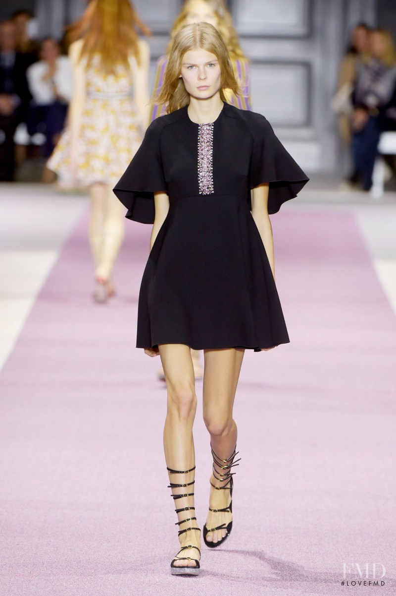 Alexandra Elizabeth Ljadov featured in  the Giambattista Valli fashion show for Spring/Summer 2016