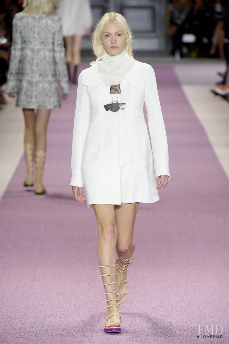 Giambattista Valli fashion show for Spring/Summer 2016