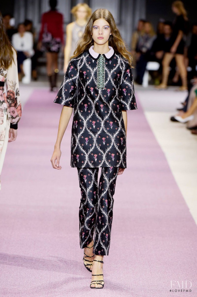 Giambattista Valli fashion show for Spring/Summer 2016