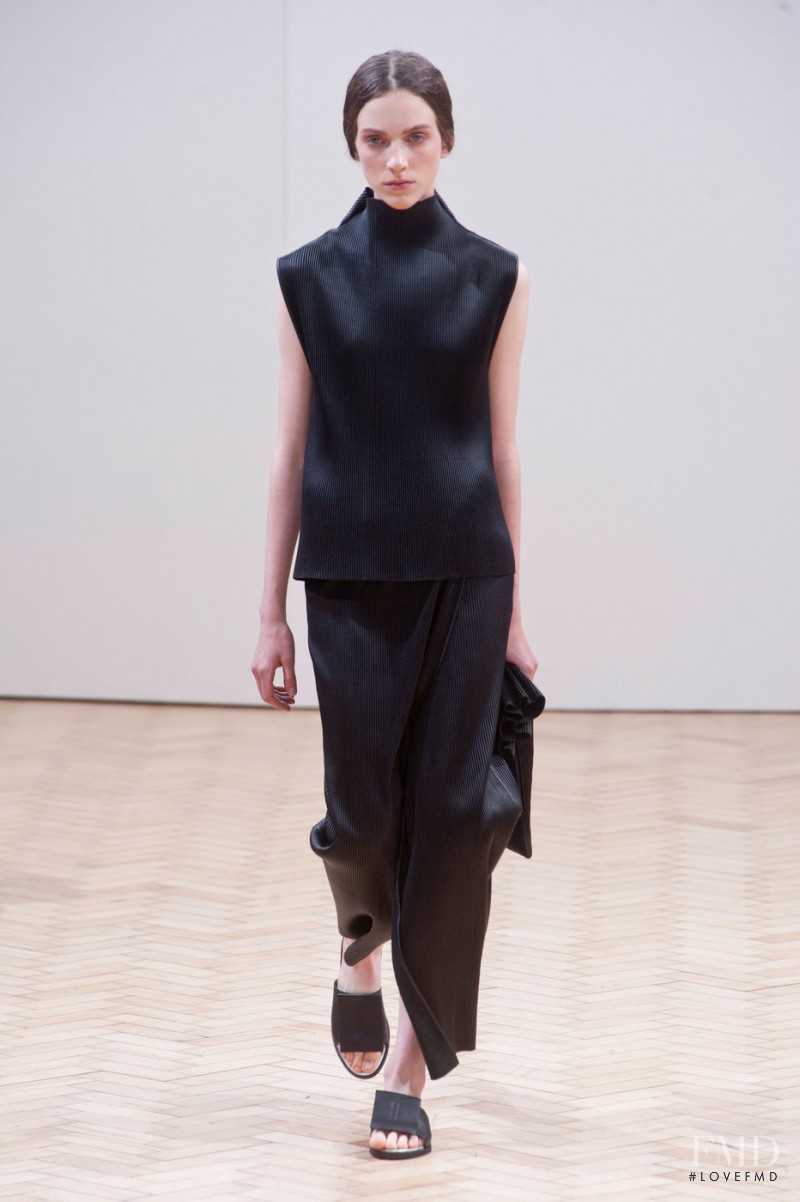 Grace Booth featured in  the J.W. Anderson fashion show for Spring/Summer 2014
