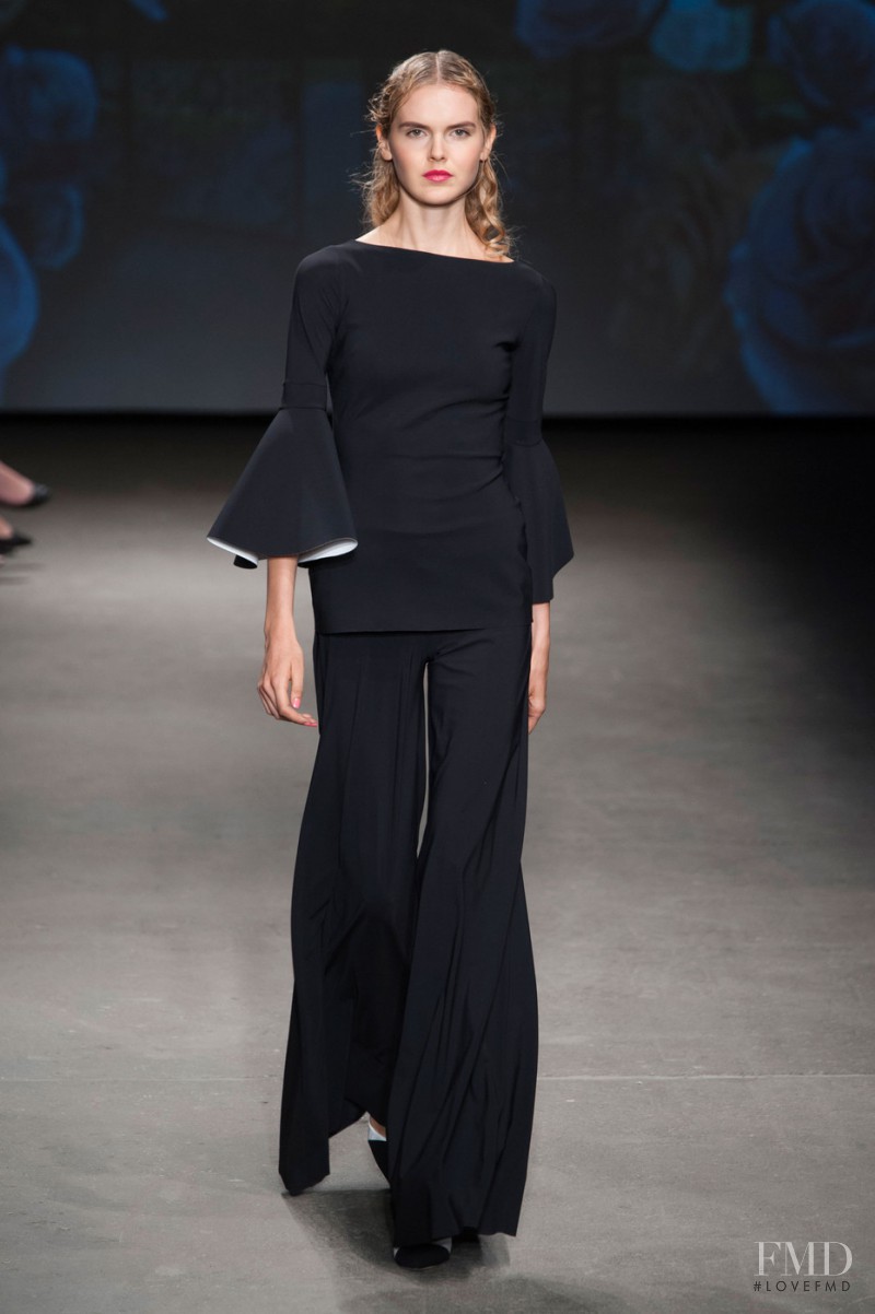 Chiara Boni La Petite Robe fashion show for Spring/Summer 2016