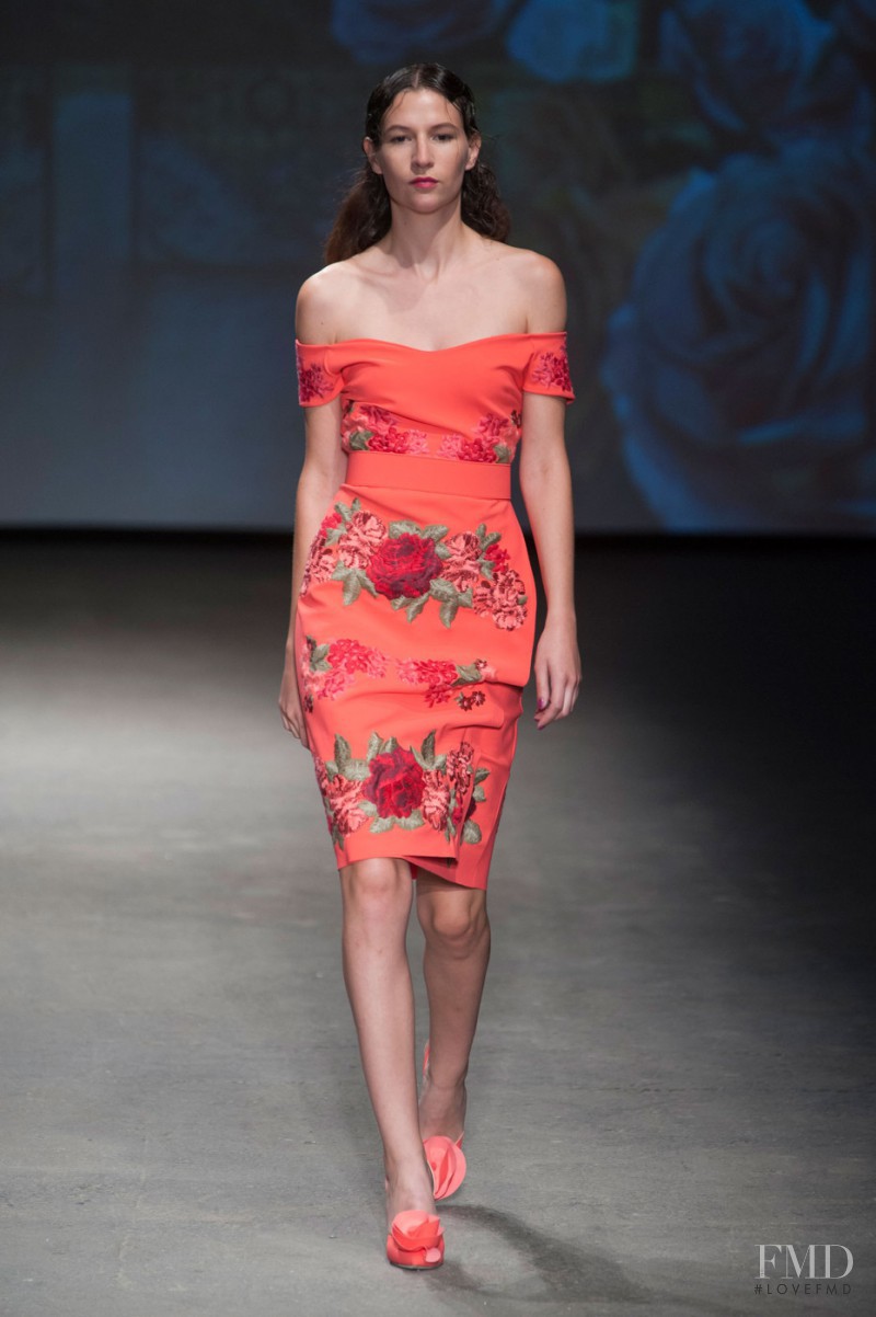 Chiara Boni La Petite Robe fashion show for Spring/Summer 2016