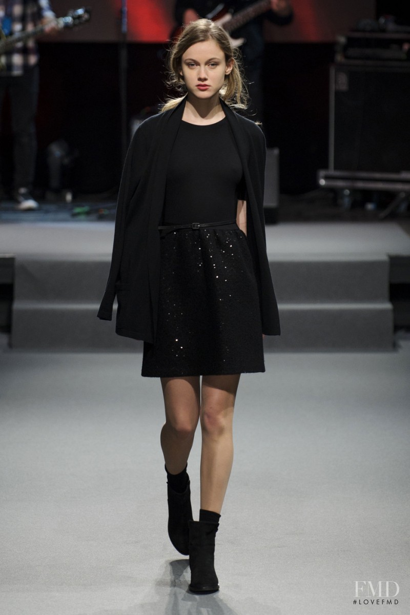 Agnes B. fashion show for Autumn/Winter 2015