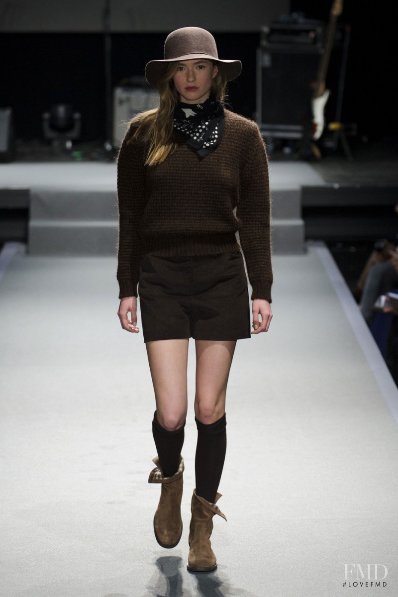 Agnes B. fashion show for Autumn/Winter 2015