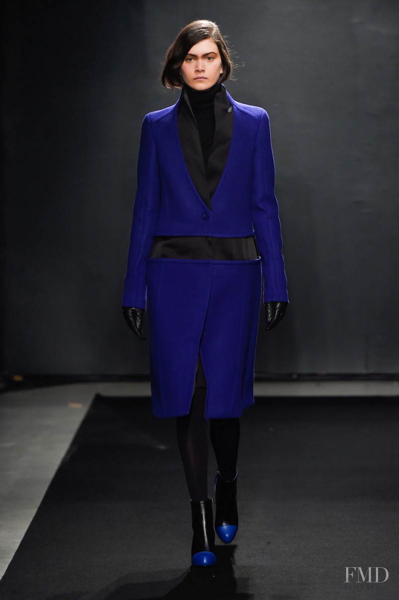 Kim Valerie Jaspers featured in  the Atsuro Tayama fashion show for Autumn/Winter 2015