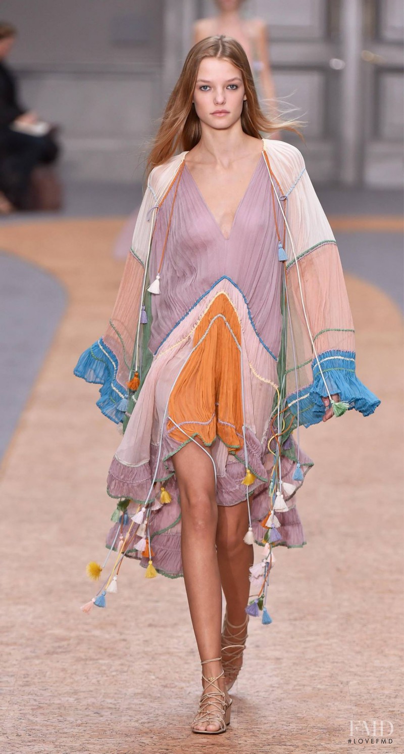 Roos Abels featured in  the Chloe fashion show for Spring/Summer 2016