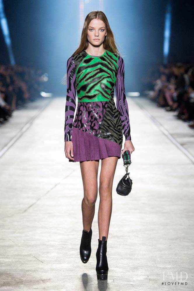 Roos Abels featured in  the Versace fashion show for Spring/Summer 2016