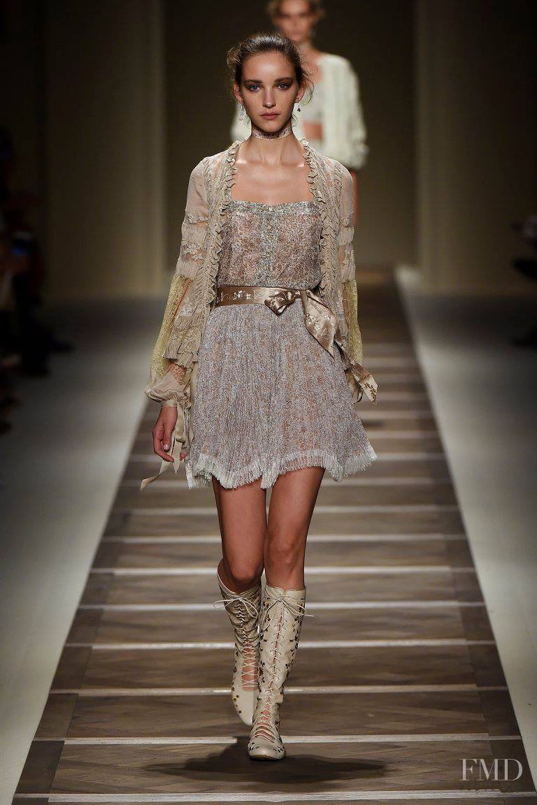 Etro fashion show for Spring/Summer 2016