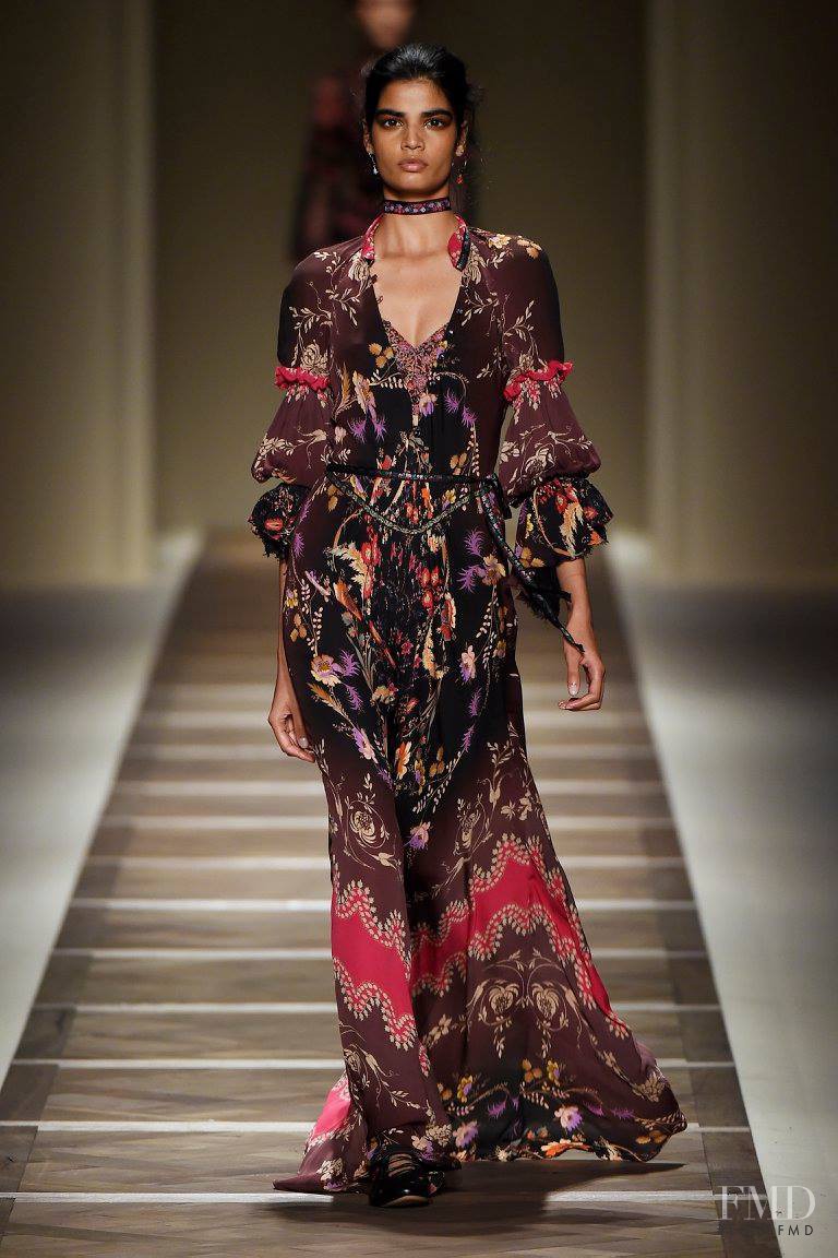 Etro fashion show for Spring/Summer 2016