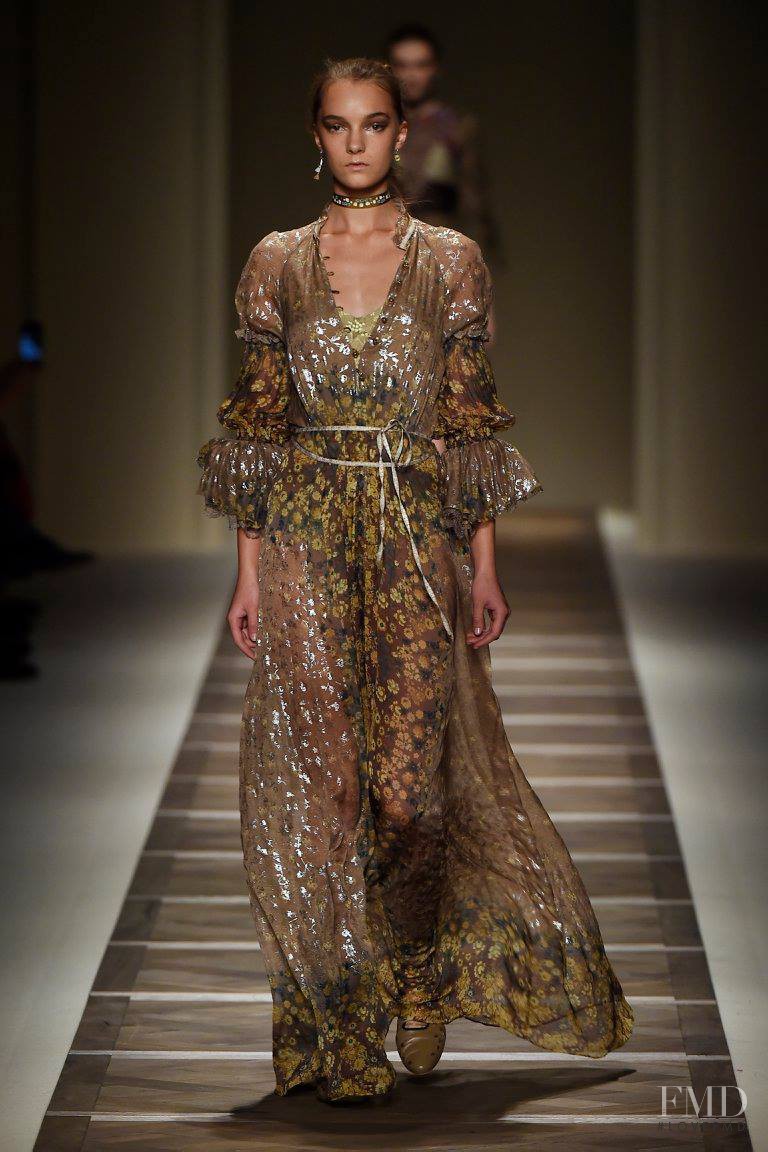 Irina Liss featured in  the Etro fashion show for Spring/Summer 2016