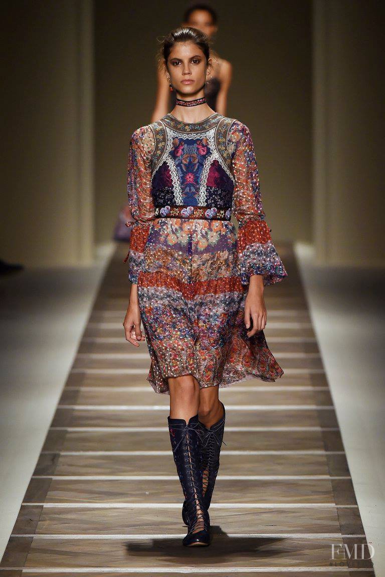 Antonina Petkovic featured in  the Etro fashion show for Spring/Summer 2016