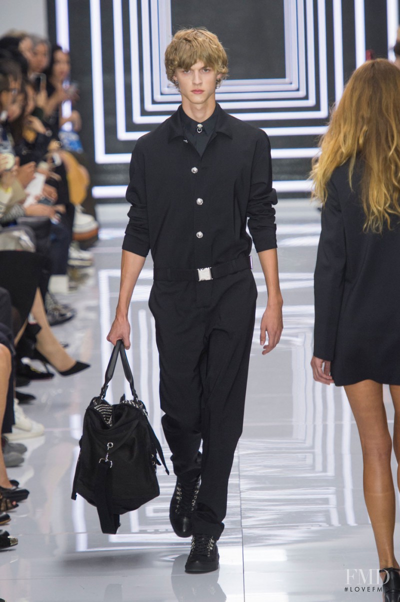 Versus fashion show for Spring/Summer 2016