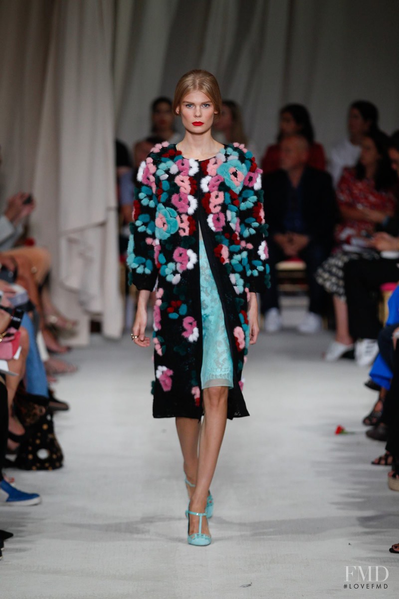 Alexandra Elizabeth Ljadov featured in  the Oscar de la Renta fashion show for Spring/Summer 2016