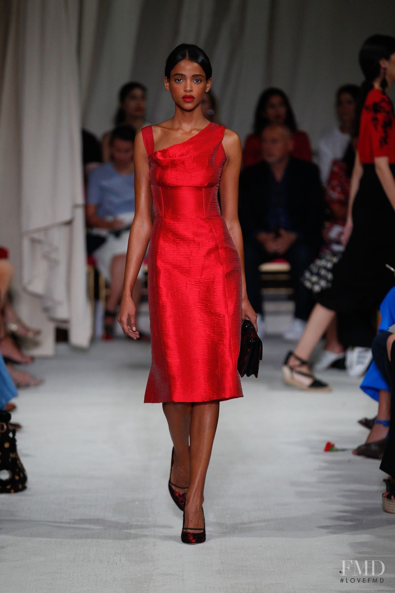 Aya Jones featured in  the Oscar de la Renta fashion show for Spring/Summer 2016