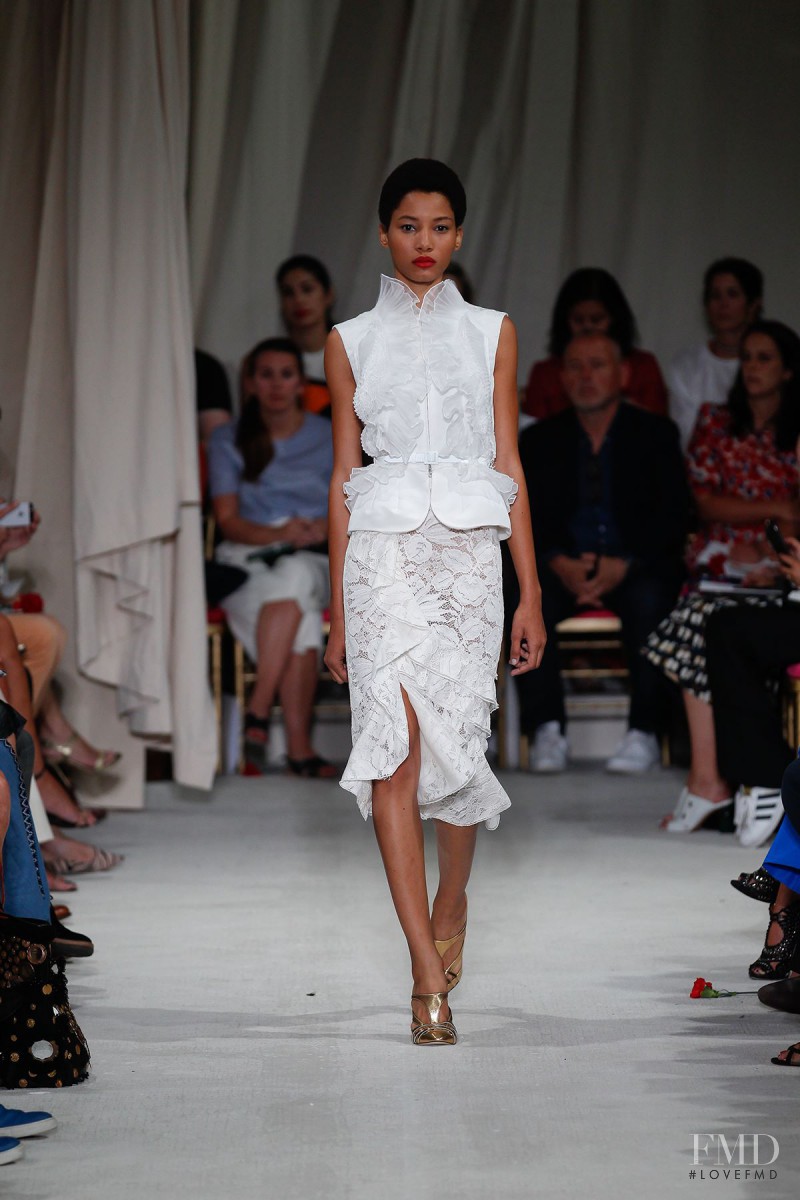 Lineisy Montero featured in  the Oscar de la Renta fashion show for Spring/Summer 2016