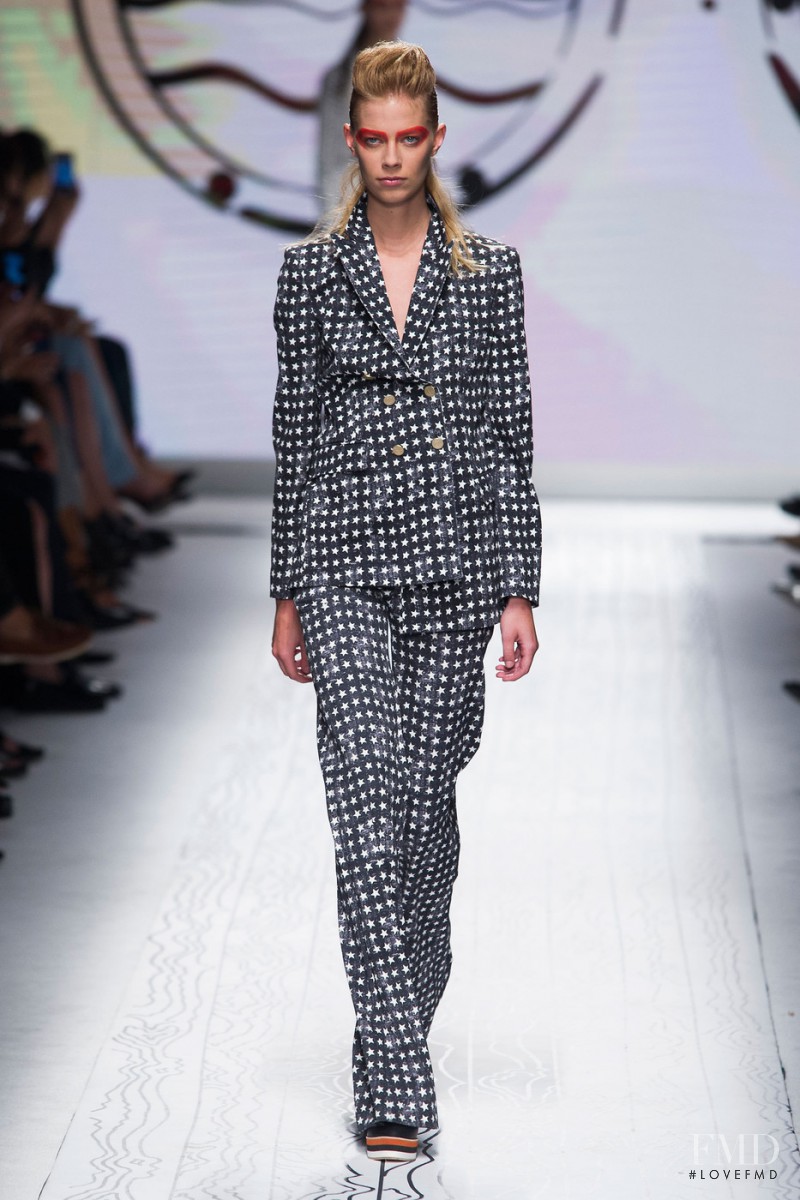 Lexi Boling featured in  the Max Mara fashion show for Spring/Summer 2016