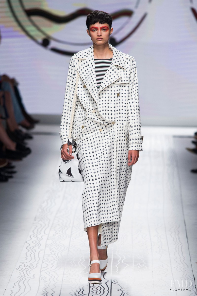 Isabella Emmack featured in  the Max Mara fashion show for Spring/Summer 2016