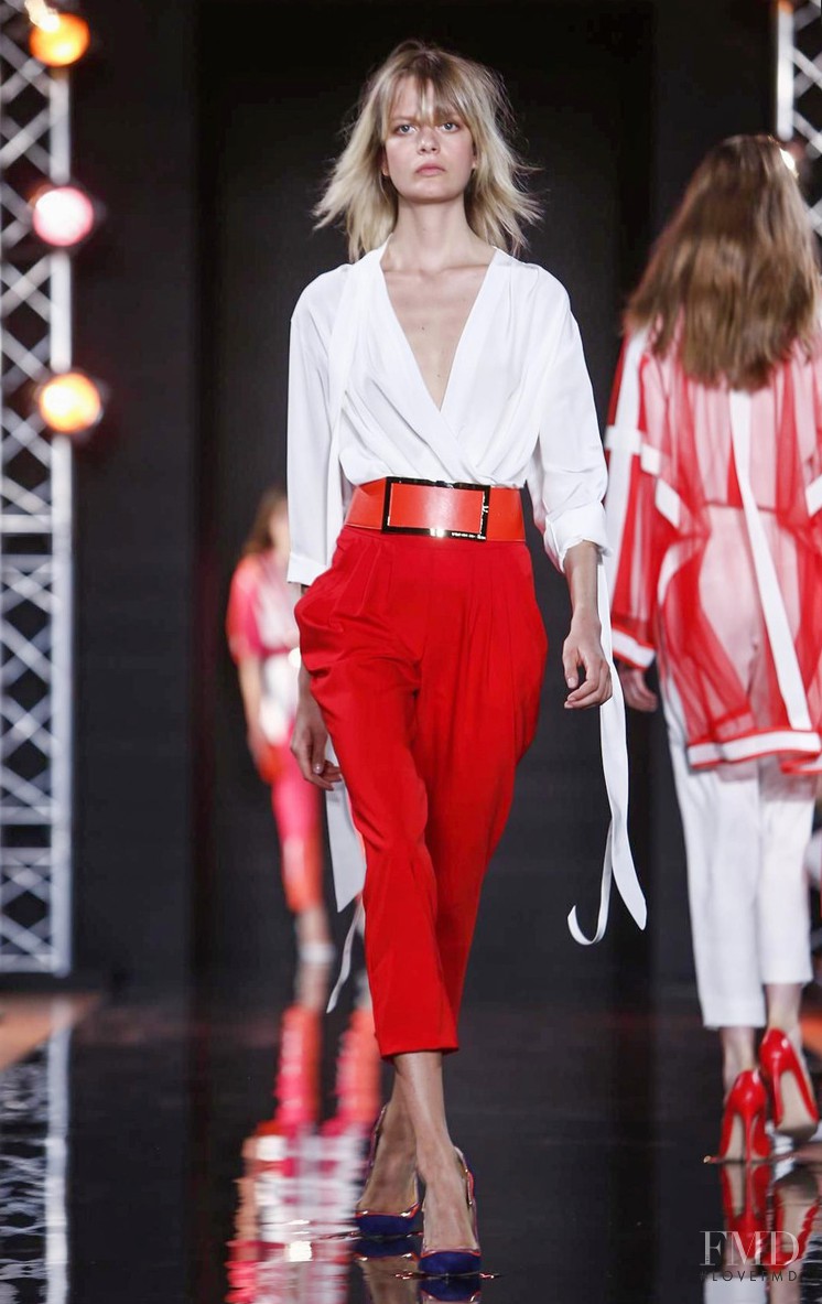 Valentin Yudashkin fashion show for Spring/Summer 2016